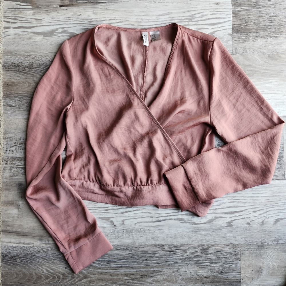 H&M Divided Wrap Blouse Dusty Pink US 2 Cropped Tie Back Top